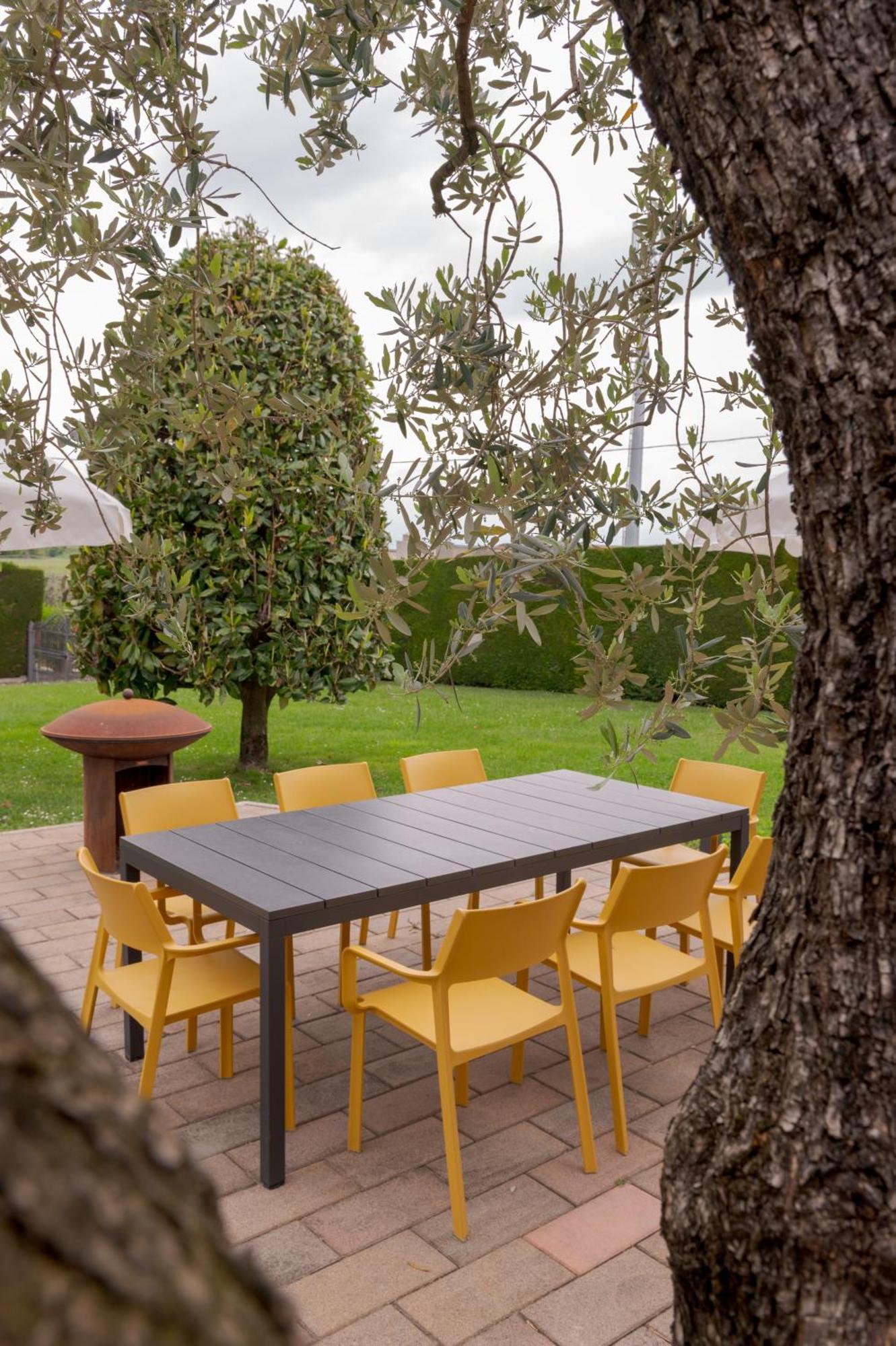 Villa Carini With 3000 Mq Garden & Heated Pool Castelnuovo del Garda Bagian luar foto